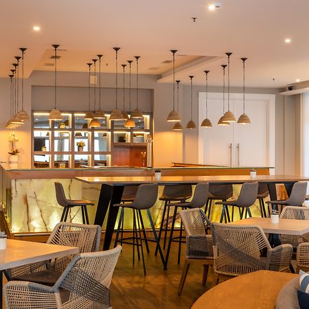 منتجع برايا ديل راي ماريوت جولف آند بيتش Praia del Rei المظهر الخارجي الصورة The lounge at the airport