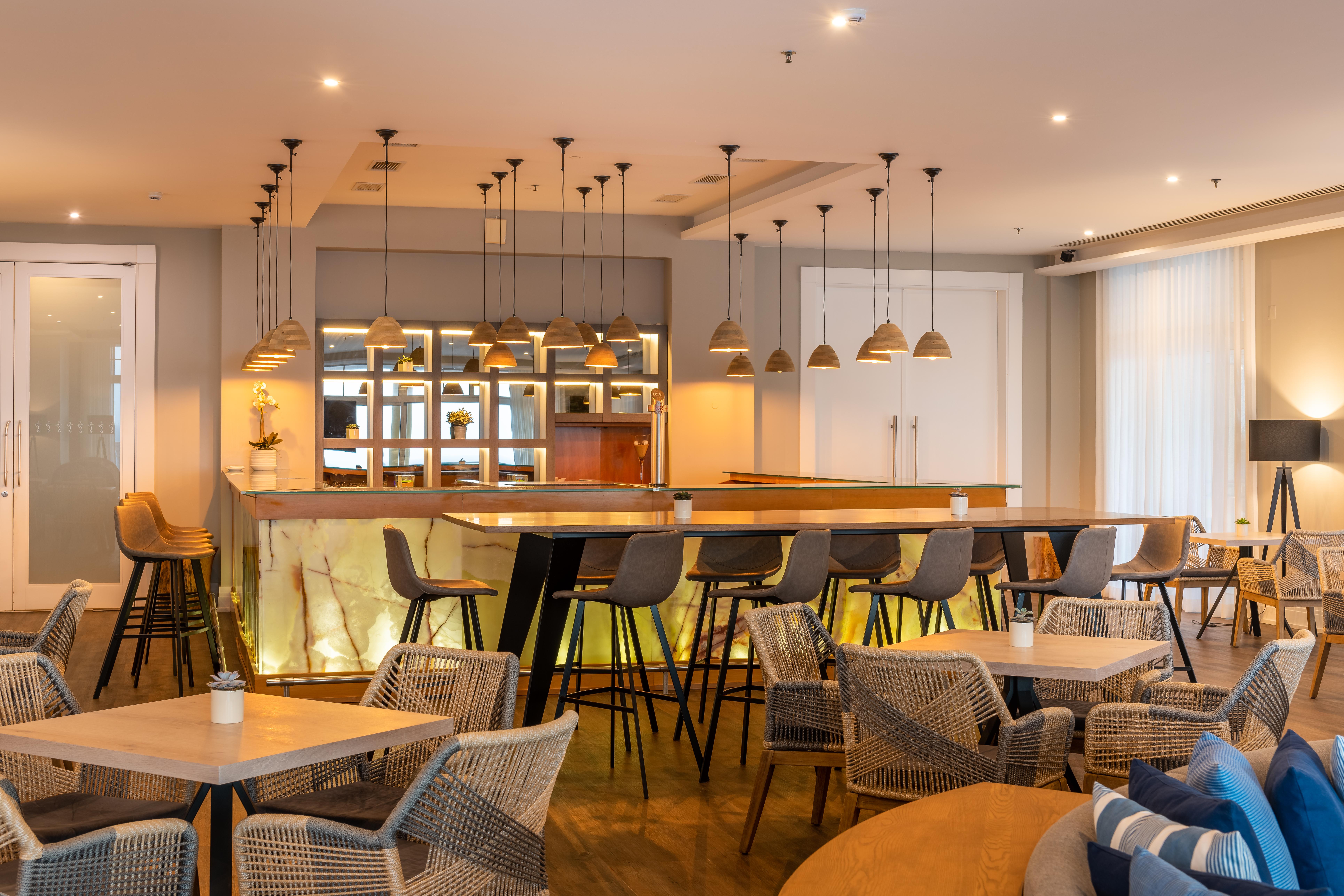 منتجع برايا ديل راي ماريوت جولف آند بيتش Praia del Rei المظهر الخارجي الصورة The lounge at the airport