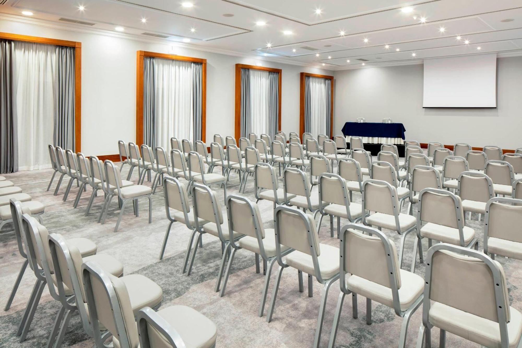 منتجع برايا ديل راي ماريوت جولف آند بيتش Praia del Rei المظهر الخارجي الصورة Meeting room